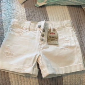 Levis girlfriend shorty shorts